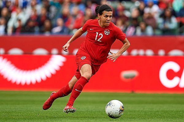 Christine Sinclair - chân sút huyền thoại của Canada