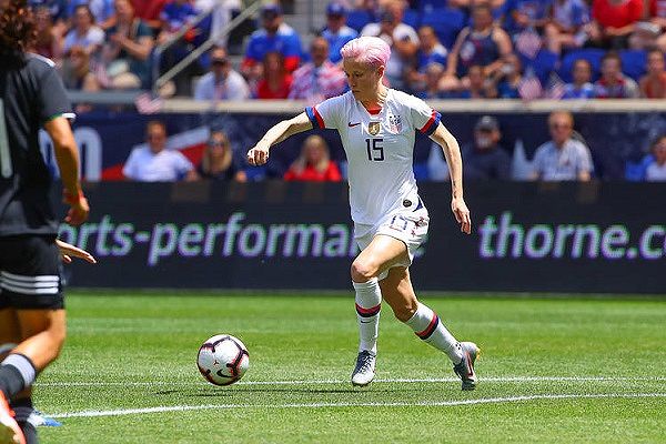 Megan Rapinoe - nữ hoàng của bóng đá nữ thế giới