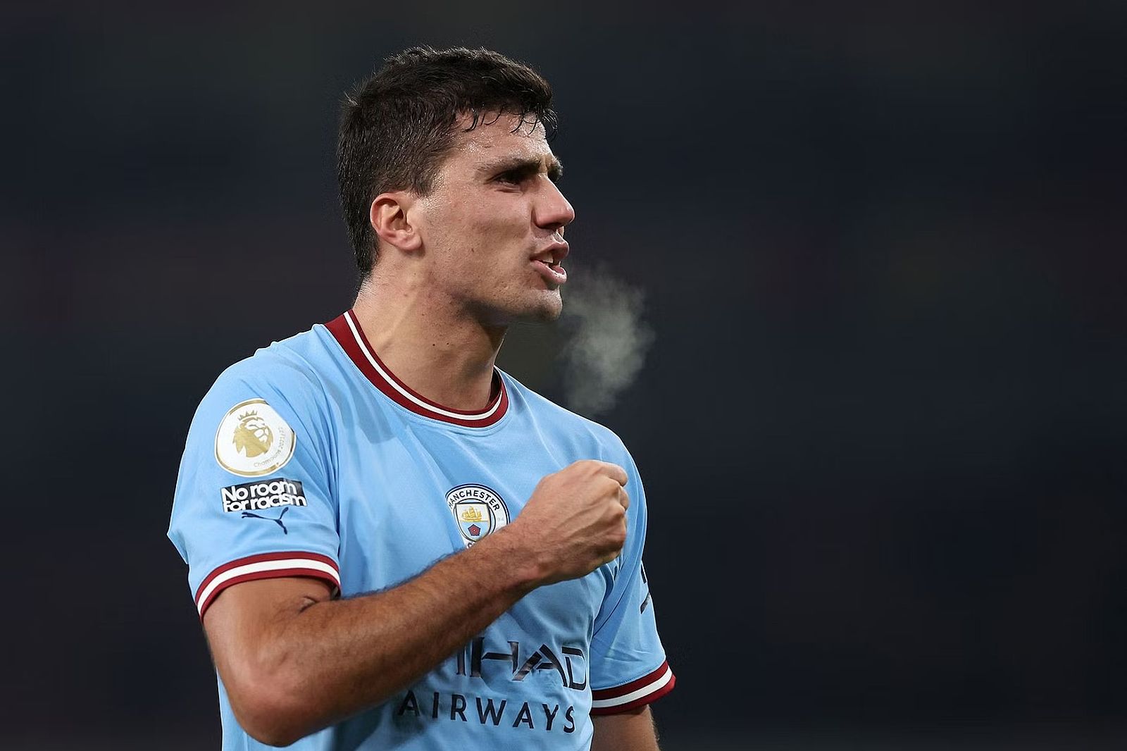 Rodri - Tiền vệ phòng ngự của Manchester City